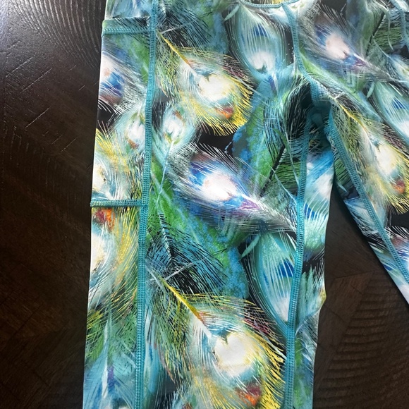 CVG Peacock Leggings - Picture 2 of 5